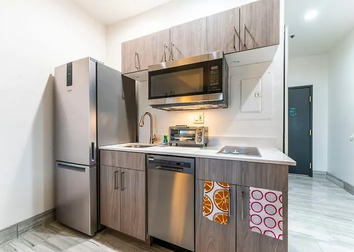 Metro Extended - 2 Full Beds Apartment