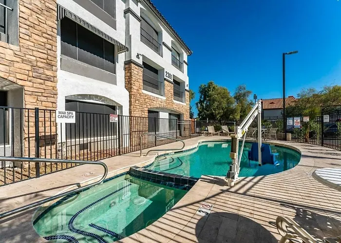 Metro Extended - 2 Full Beds Apartment *