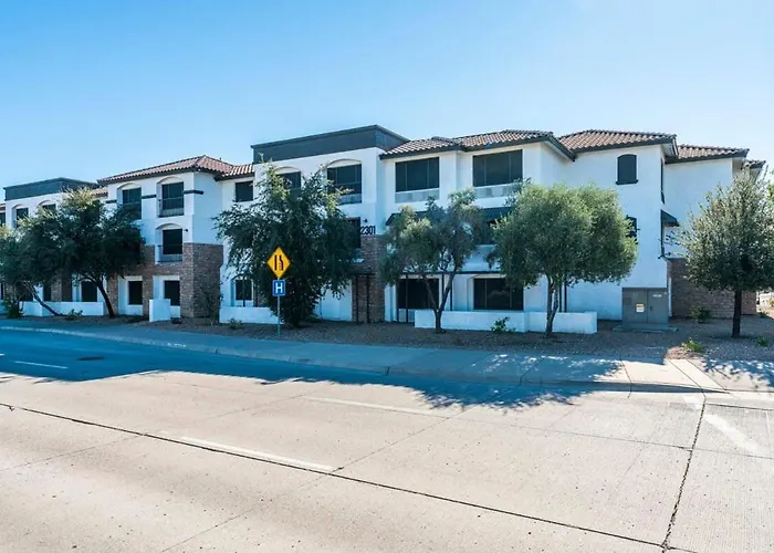 Metro Extended - 2 Full Beds Apartment *